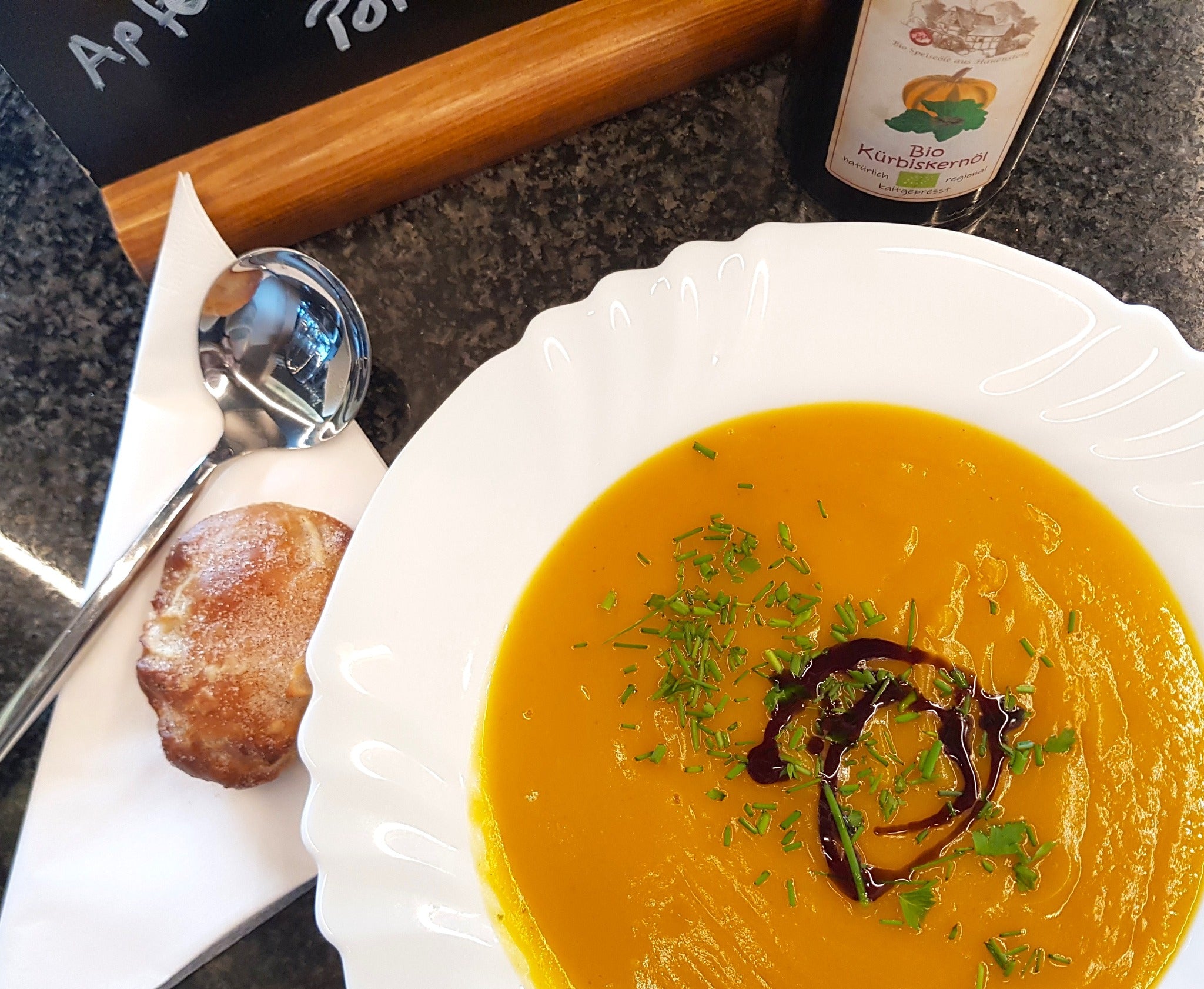 Mittagstisch im Bistro Cafe Hollerbusch in der Schuhmeile in Hauenstein