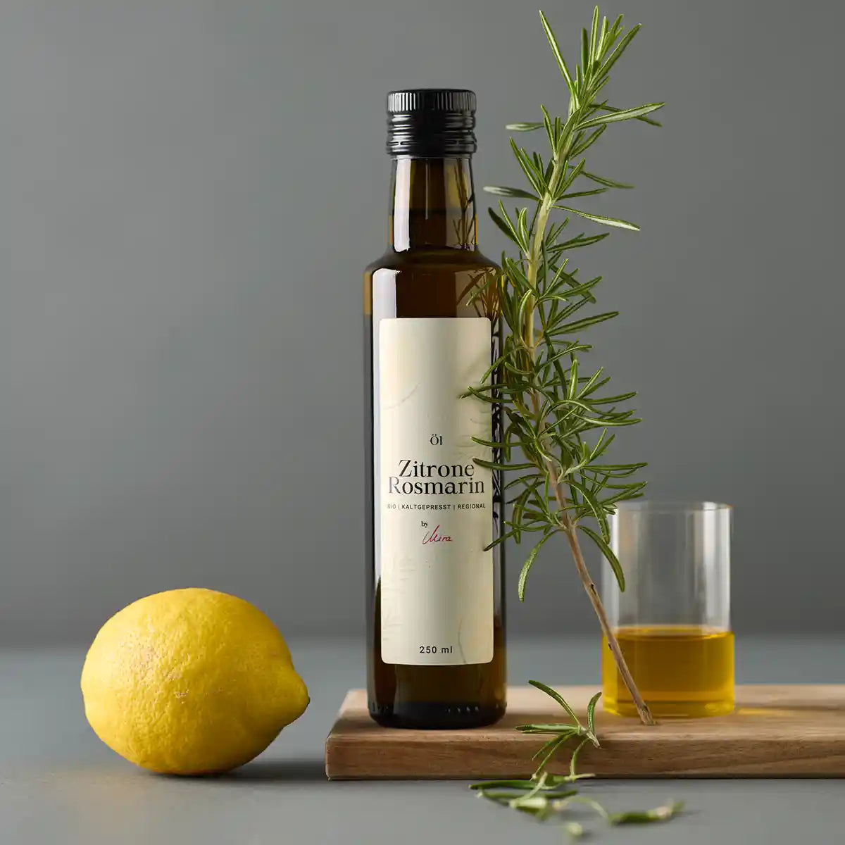 Bio Zitrone-Rosmarin-Öl by Mira Maurer